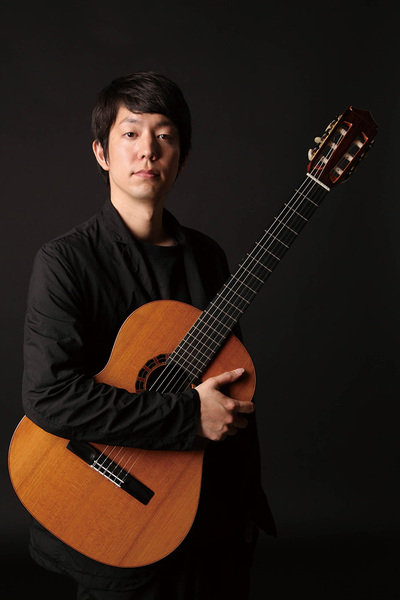 気鋭のクラシック・ギタリスト、井上仁一郎が鈴木大介ら多彩なゲスト迎えた緻密なギター・デュオ作『Segundo』を語る