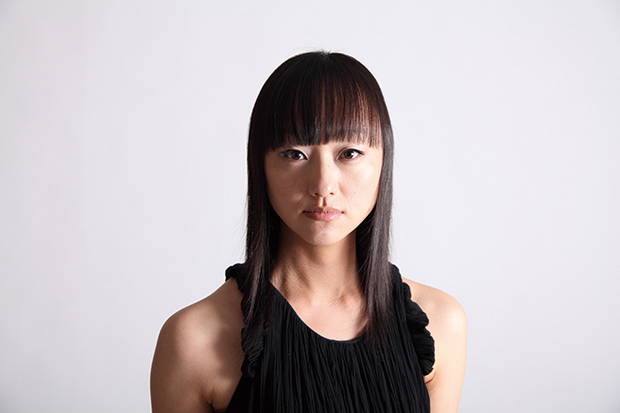 青木涼子 《くちづけ》初演 エトヴェシュ/オリザと対峙する能の現代、現代の能