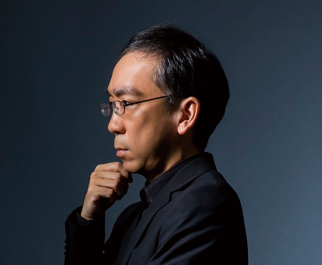 新垣隆がもう一度、作る―〈HIROSHIMA〉に続いて社会問題取り込んだドラマティックな新作交響曲〈連祷 Litany〉を語る Mikiki