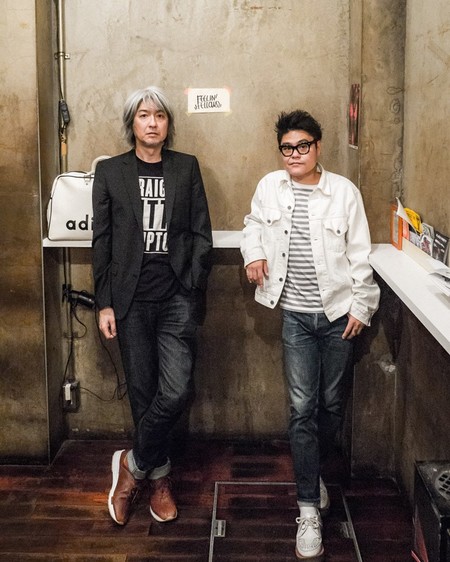 なぜNEIL AND IRAIZAの音楽には魔法がかかるのか? 堀江博久×CHABE―15年ぶりに復活したポップ・デュオが秘密を明かす