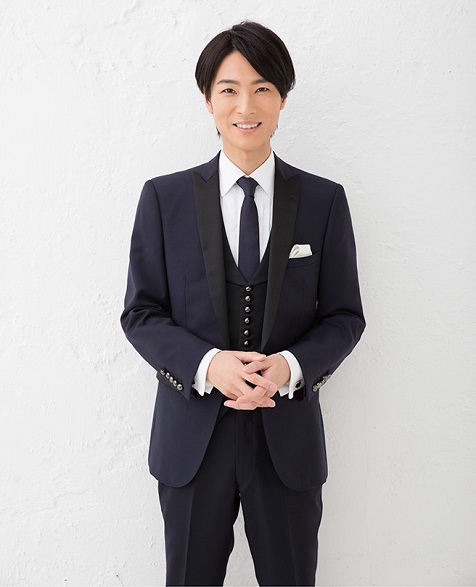 山内惠介『The BEST 18singles』“さらせ冬の嵐”多彩なポップスも歌いこなす〈演歌界の貴公子〉。個性的な歌声が歩んだ18年を辿る