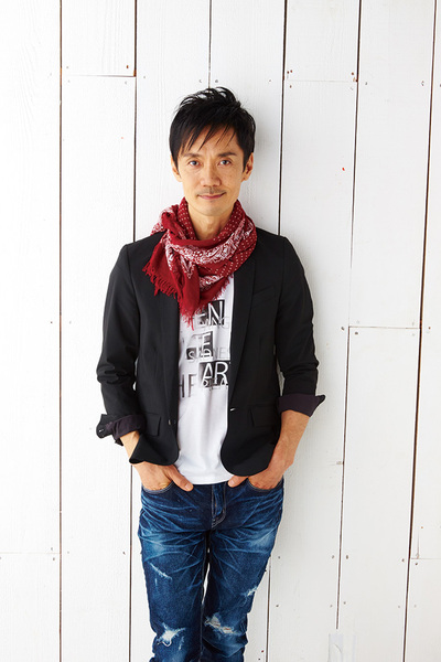 ドラマーの神保彰がオリジナル・ソロ新作とカシオペア時代の自作曲カヴァー集を同時に発表、それぞれの魅力を語る