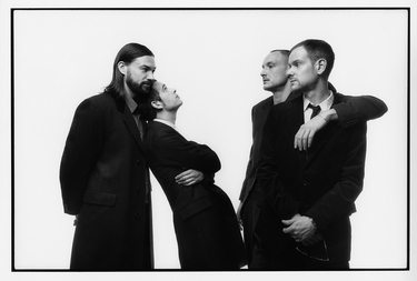 The 1975、デビューアルバムの発売10周年記念盤リリース 今年行われた