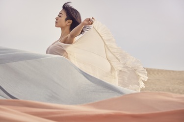 宇多田ヒカル『SCIENCE FICTION』ツアー開幕、ライブ写真が到着 「緊張