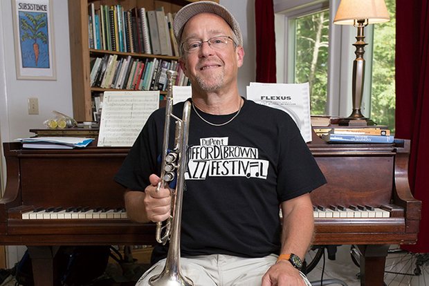 デイヴ・ダグラス(Dave Douglas)『Dizzy Atmosphere: Dizzy Gillespie At Zero Gravity』ディジー・ガレスピーに捧ぐ、宇宙時代のビバップ