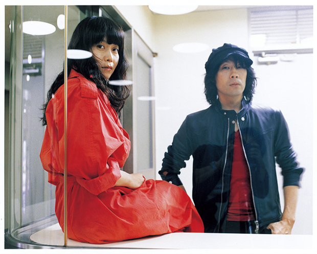 メロディアスなロックの色気と理想の音像を手にしたLOVE PSYCHEDELICOが新作で鳴らす、あたりまえのように音楽がある日常