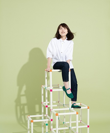 関取花『逆上がりの向こうがわ』 気鋭のシンガー・ソングライターが〈普通の感情〉を歌にしたメジャー・デビュー作を語る