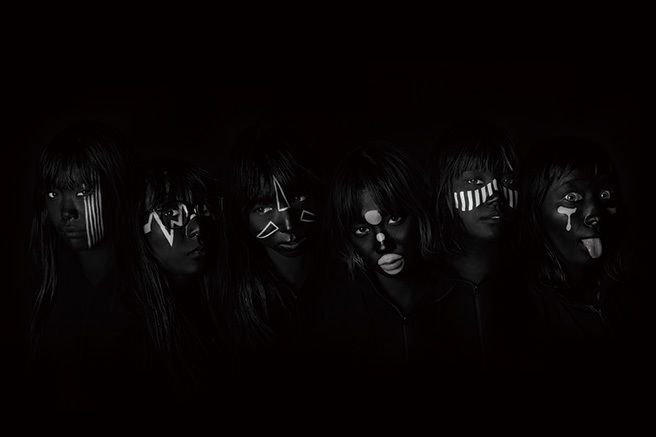 Bish Paint It Black セントチヒロ チッチが明かす 1年ぶりのニュー シングルに込めた変化と挑戦 横アリへの思い Mikiki