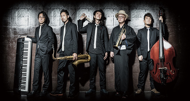 TRI4TH『4th REBELLION』 反乱のジャズを打ち鳴らしてきた5人が、多彩なゲストも交えたフォース全開の4thアルバムを語る