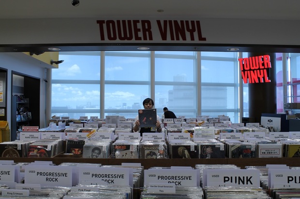 【TOWER VINYL太鼓盤!】第3回 ウィスパー・ヴォイス×レゲエなクロード・フォンテーヌ、話題のクルアンビンなどアナログで聴きたい7枚