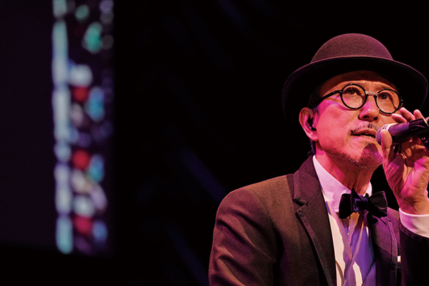 高橋幸宏『YUKIHIRO TAKAHASHI LIVE2018 SARAVAH SARAVAH!』 変わらない音楽への愛と美意識に溢れたライヴ盤