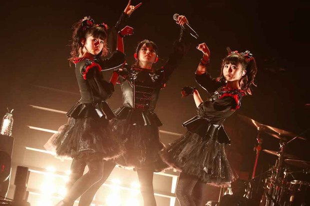 Babymetalの姿に涙が止まらなくなるのdeath ジャズ ピアニスト西山瞳が熱く綴る 3人の少女たちが挑んだ偉業の記録 Mikiki