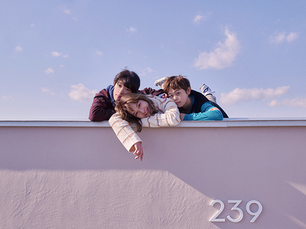 The Wisely Brothers『YAK』 自由な発想で繰り広げられる3人のおしゃべり