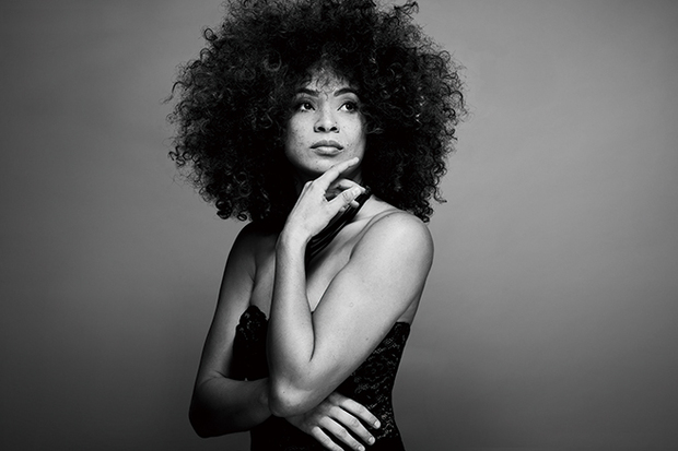 キャンディス・スプリングス(Kandace Springs)『The Women Who Raised Me』尊敬する女性ヴォーカリストたちの名曲カヴァー